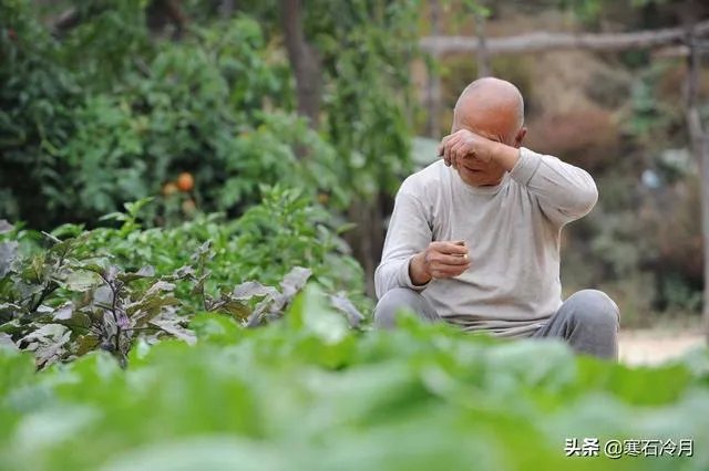 大家如何看待福州一对母女饿死家中这件事呢？