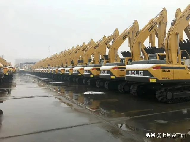 想买辆国产挖掘机60的,价位在20万左右!大家有什么建议?