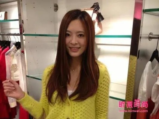 刘真老公是谁？刘真第一次给谁了？