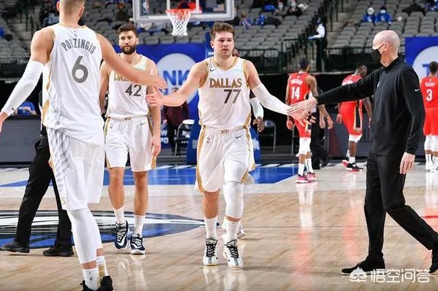 东契奇今年真的退化了吗？是扛不住压力？还是球队不行能力一般？