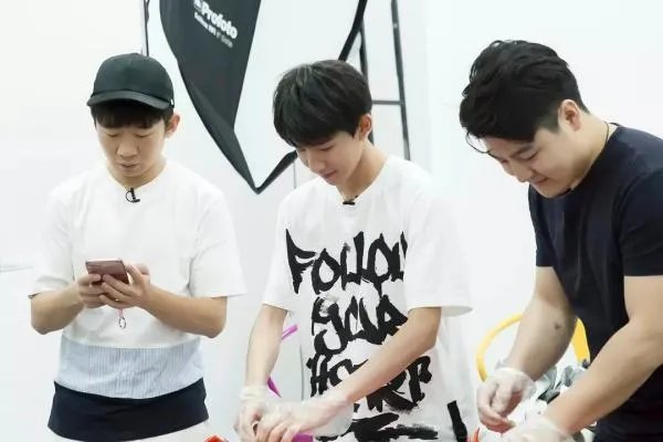 王源出国留学是不是要退出娱乐圈，转行干别的事业？