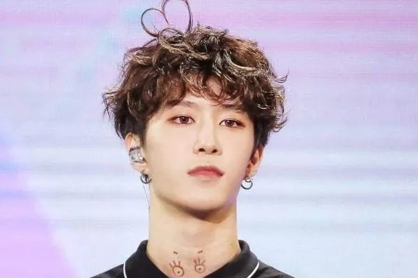 范冰冰机场全家福缺了范丞丞，为了“避嫌”，不在一起，真的是这样？