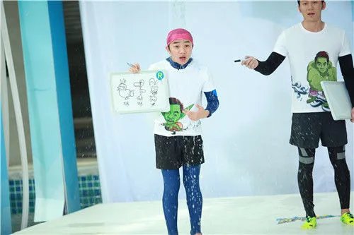 奔跑吧兄弟王祖蓝全身照曝光 盘点其第二季包贝尔王祖蓝撞脸