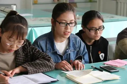 江苏南京一大学实验室发生爆燃,致2死9伤,谁该为这起事故负责?