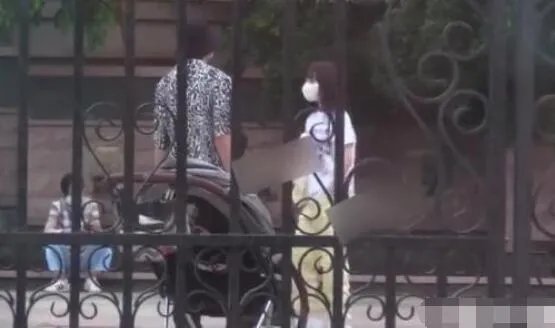 贾乃亮方回应与李小璐复合是怎么回事 贾乃亮和李小璐复合了吗