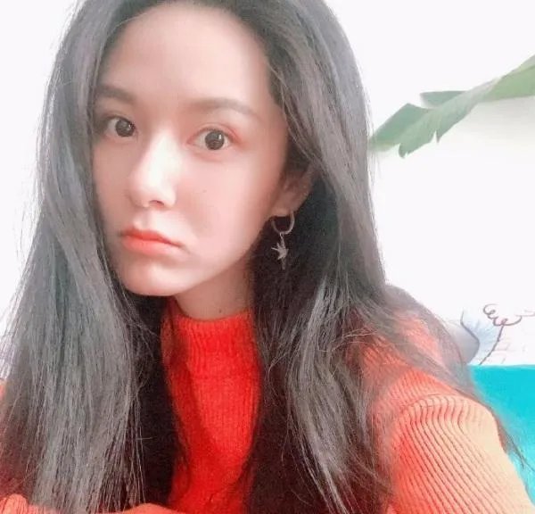 李亚红是易建联的前女友吗?