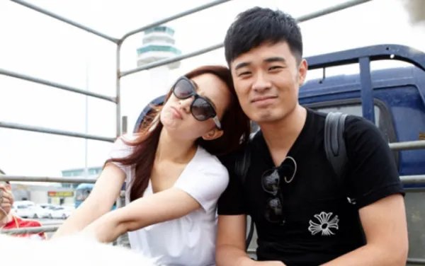 张子萱陈赫罕见秀恩爱,上演摸头杀,他们为什么这么甜蜜?