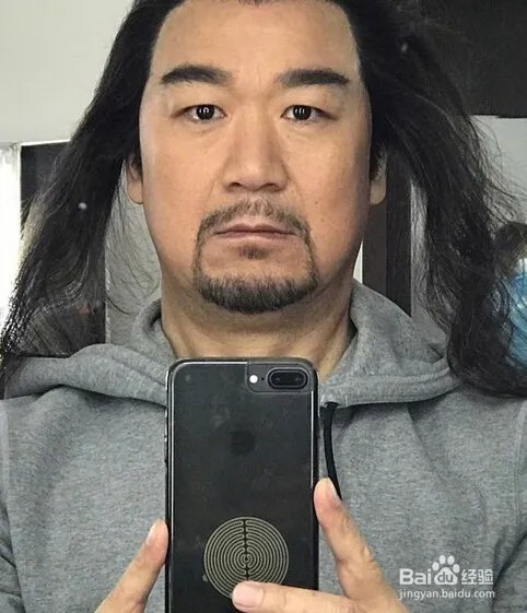 张国立晒搞笑自拍 网友:每一张都是笑点爆棚