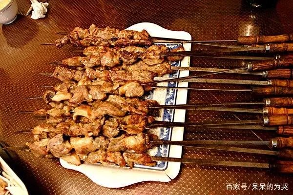 市场上的假羊肉串能放心吃吗,为什么没有人管理?