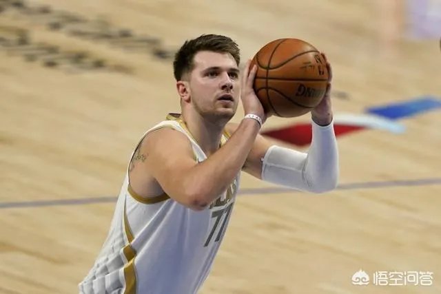 东契奇今年真的退化了吗？是扛不住压力？还是球队不行能力一般？