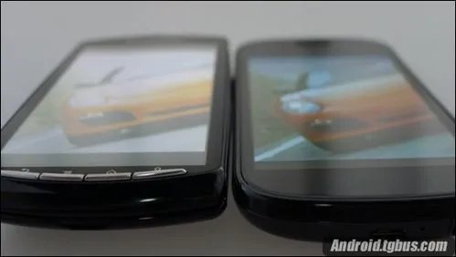 索爱Xperia Play Bravia屏幕比拼Super AMOLED