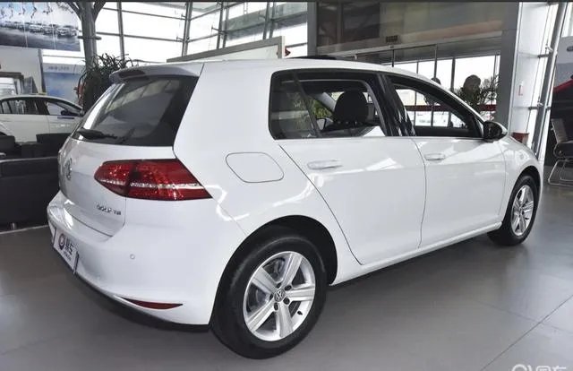 现在2020买2016年的高尔夫可以吗？还是买二手车？