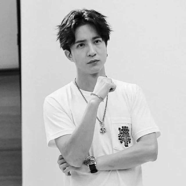 薛之谦因病入院,这一年他到底有多努力?