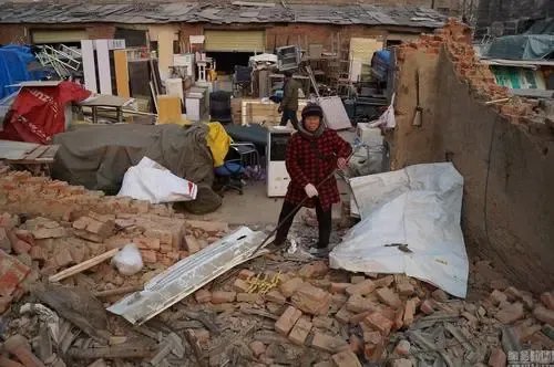 河南郑州，三个月大婴儿被埋废墟一天一夜获救，婴儿是如何获救的？