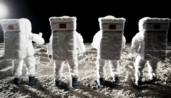 神州七号三名宇航员的名字 神州7号宇航员是谁