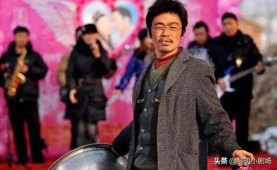 为什么王宝强的《Hello!树先生》如此极端，有的人奉为经典，有的人弃之如敝履？