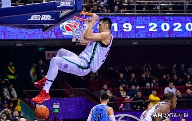 双大外的北京队不是说尽显内线威力了吗?怎么还是惨败呢?