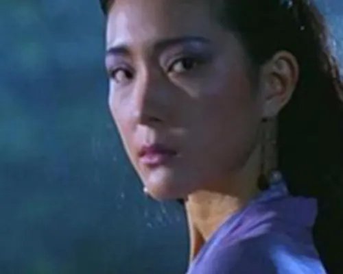 薛芷伦年轻时的照片 揭秘传奇美女的进化史