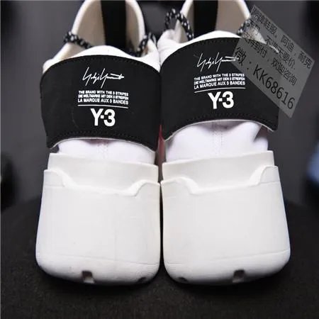 西街运动专营店卖的阿迪达斯是真的吗?刚才从京东买了件阿迪达斯，付款完发现好多评论说不给退钱，不给发货