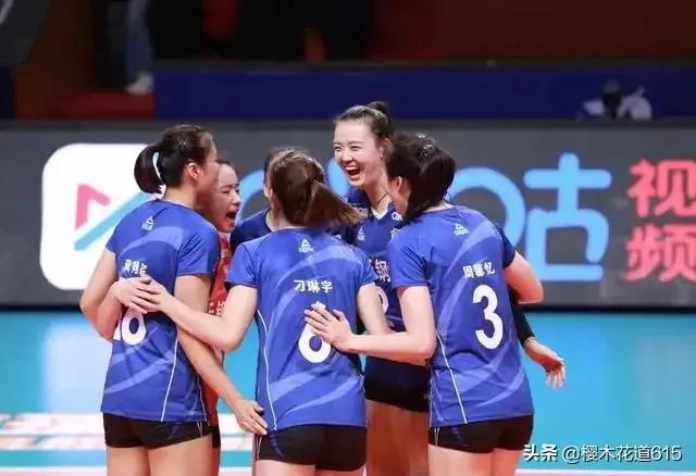 恒大女排3:2险胜江苏女排,大概率进联赛四强,你怎么看这场比赛?