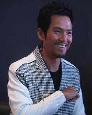 为什么钟汉良捞金似春运？粉丝挤爆活动现场人气不输李敏镐