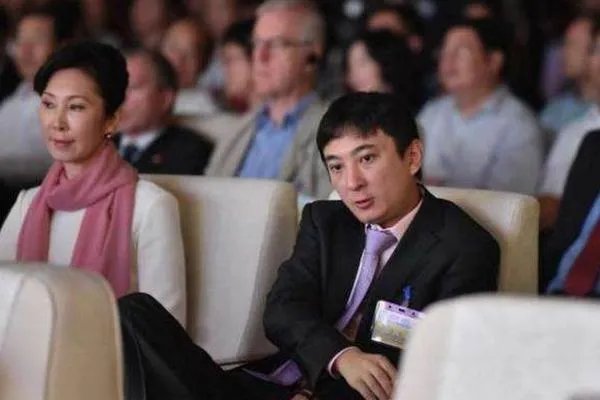 罗振宇调侃王思聪，为何一向强硬的王思聪这次却没有回怼？