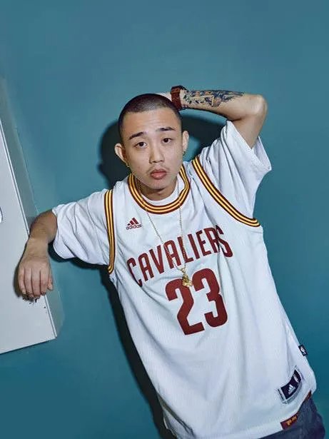 《中国有嘻哈》在线观看的冠军是谁？