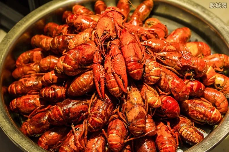 买小龙虾放生 花七八万买虾放生背后真相曝光