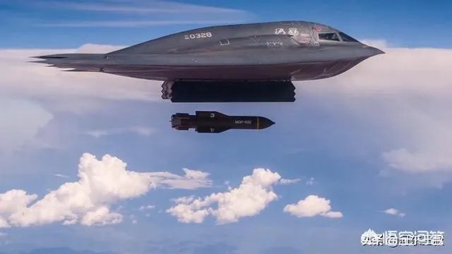 美研制巨型钻地弹能钻多深