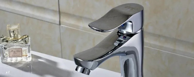 水龙头坏了怎样换水龙头