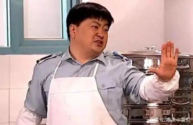 炊事班“洪班长”，现已55岁与妻子恩爱20多年，洪剑涛现况如何？