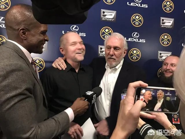 波波维奇开场63秒被驱逐，赛后却搞笑闯入马龙教练采访，波波是故意被驱逐输球吗？