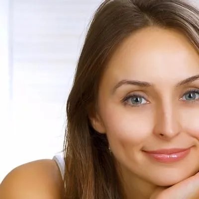 怎么样收缩脸部毛孔