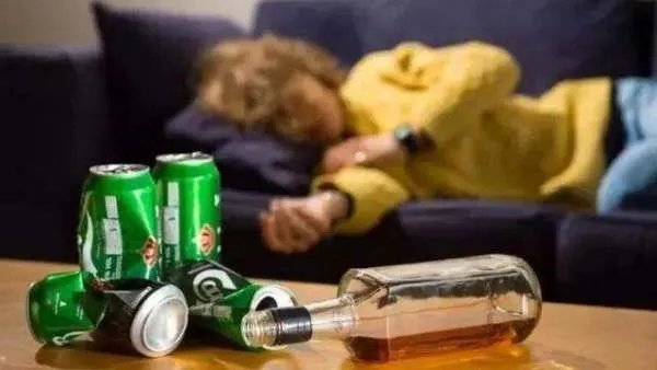 如何看待长江大学的禁酒令?