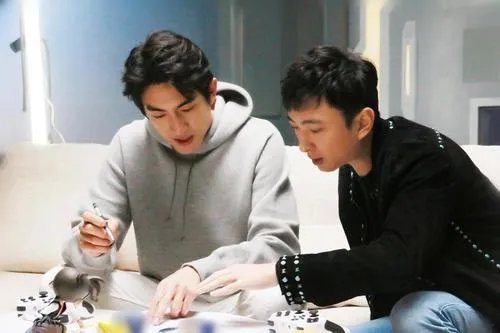 王思聪带女友看熊猫，他有哪些择偶标准？