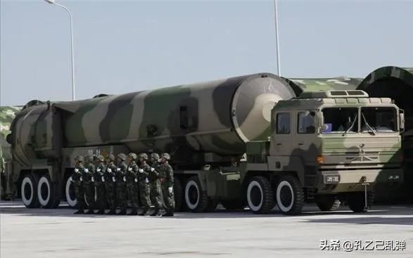 东风快递送导弹全程画面公开,你看了吗,觉得如何?