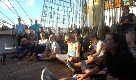 全球唯一海上高中在哪？