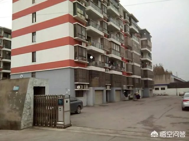 在济宁的开发区买新房好,还是老城区买二手房好?