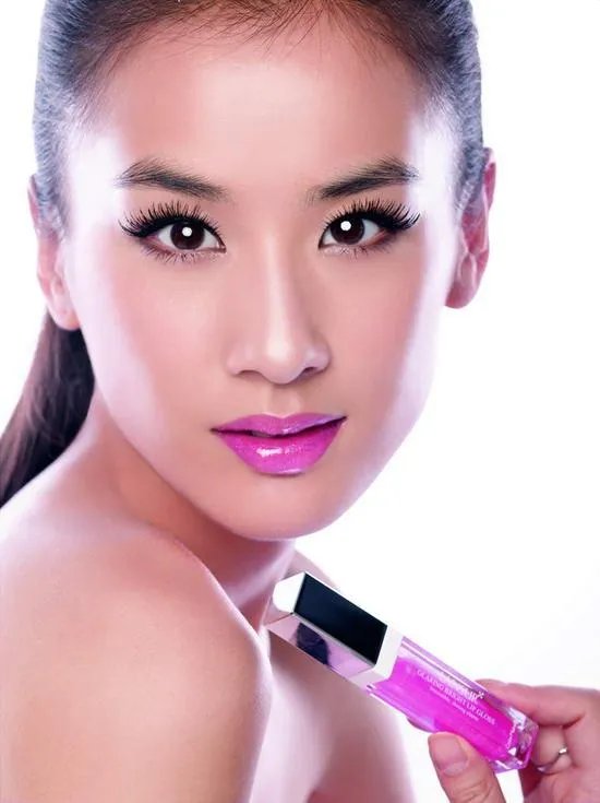 黄圣依在演艺圈的发展前景怎么样？