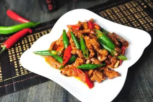 正儿八经的辣椒炒肉用的是什么样的辣椒?