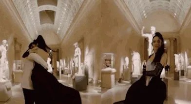 新世界首富马斯克，他的女友是如何在两天拍卖出3800万？