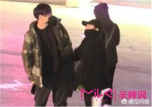 怎么评价何洁离婚事件？