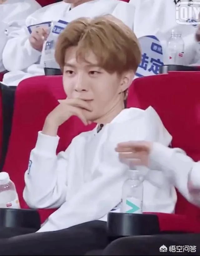 为什么范丞丞的性格不像姐姐范冰冰那样霸气侧漏，反而格外内敛敏感呢？