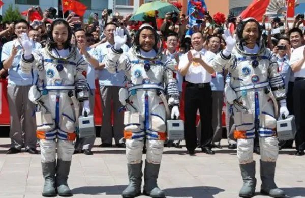 中国第三批航天员选拔完成，成为航天员需要满足什么条件？