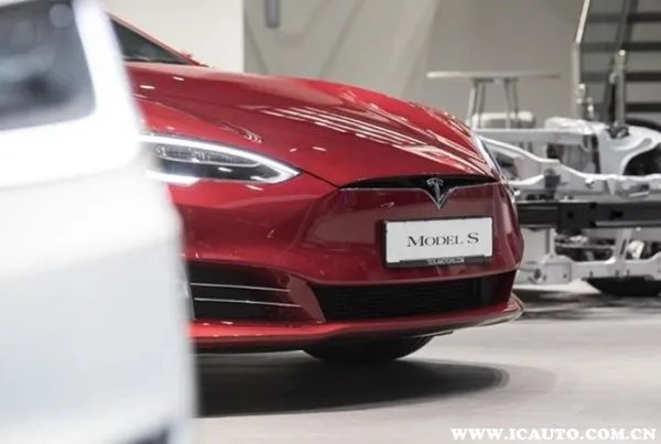 哪个租车平台能租到特斯拉？Model3租一天多少钱