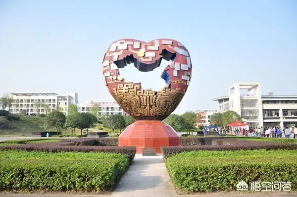 想找一个既有学历，又可以学到技术的学校太难了，求高手指点？