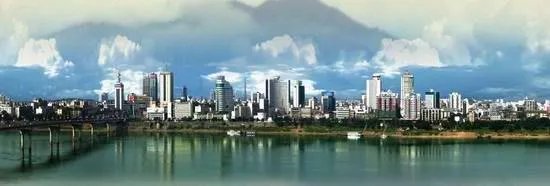 本人想留在株洲，买房创业，不知怎么样？