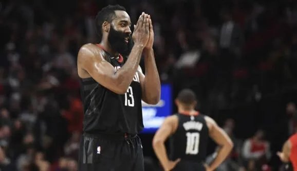 如何看待哈登关键时刻连得12分，火箭逆转鹈鹕取10连胜？