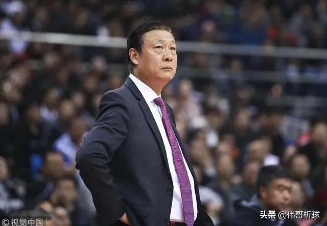 上海男篮主帅李秋平下课了，对此你怎么看？