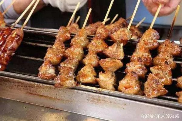 市场上的假羊肉串能放心吃吗,为什么没有人管理?